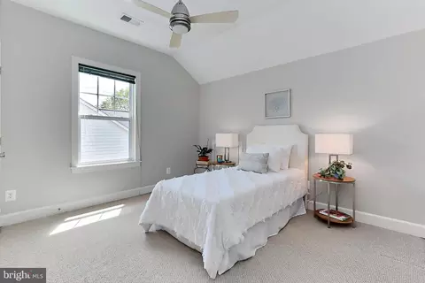 23078 Bronstein Ln, Brambleton, VA 20148 photo 18
