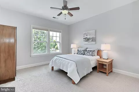 23078 Bronstein Ln, Brambleton, VA 20148 photo 15