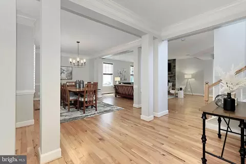 23078 Bronstein Ln, Brambleton, VA 20148 photo 2