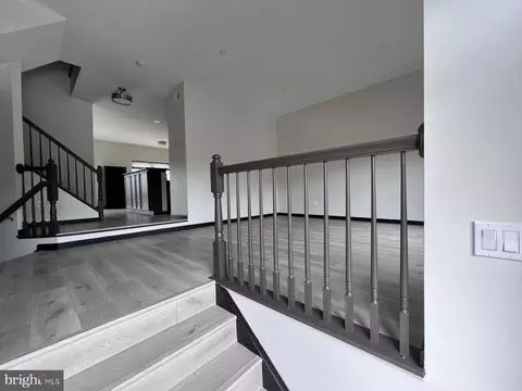 21063 Markborough Ter, Sterling, VA 20166