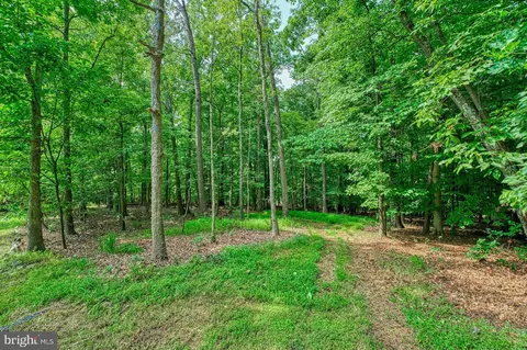 40338 Foxfield, Leesburg, VA 20175