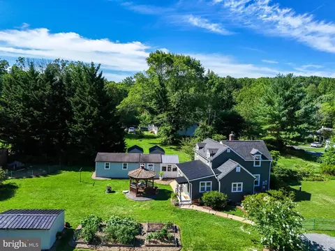 16962 Simpson Cir, Paeonian Springs, VA 20129