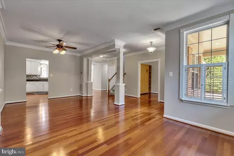 20363 Coldstream Ter, Ashburn, VA 20147 photo 5
