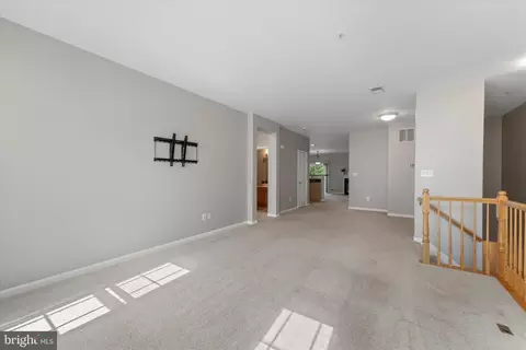 20238 Macglashan Ter, Ashburn, VA 20147 photo 4
