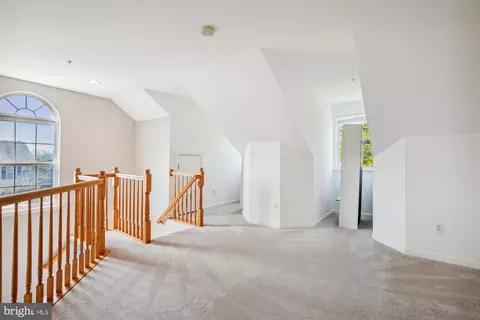 Entry Way - 42920 Golf View Dr, Chantilly, VA 20152 photo 7 of 7