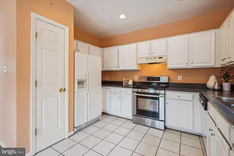 Other - 42920 Golf View Dr, Chantilly, VA 20152 photo 8 of 19