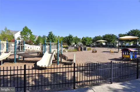 Other - 42920 Golf View Dr, Chantilly, VA 20152 photo 16 of 19