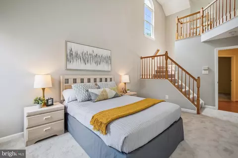 Bedroom - 42920 Golf View Dr, Chantilly, VA 20152 photo 10 of 10