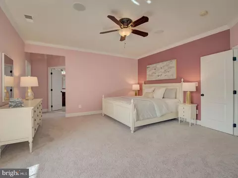 Bedroom - 43289 Barnstead Dr, Ashburn, VA 20148 photo 15 of 17