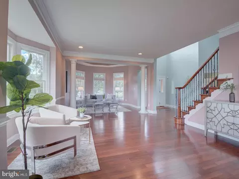 Living - 43289 Barnstead Dr, Ashburn, VA 20148 photo 7 of 15