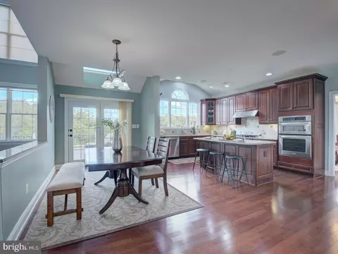 Dining - 43289 Barnstead Dr, Ashburn, VA 20148 photo 9 of 14
