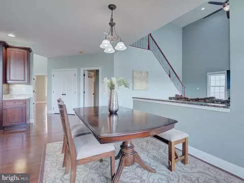 Dining - 43289 Barnstead Dr, Ashburn, VA 20148 photo 11 of 14