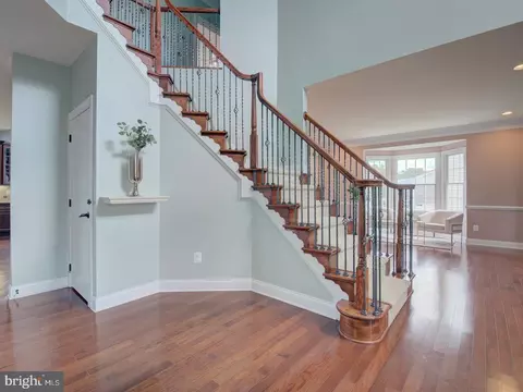 Entry Way - 43289 Barnstead Dr, Ashburn, VA 20148 photo 7 of 30