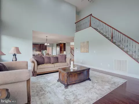 Living - 43289 Barnstead Dr, Ashburn, VA 20148 photo 14 of 15