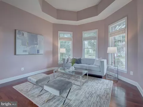 Living - 43289 Barnstead Dr, Ashburn, VA 20148 photo 3 of 15