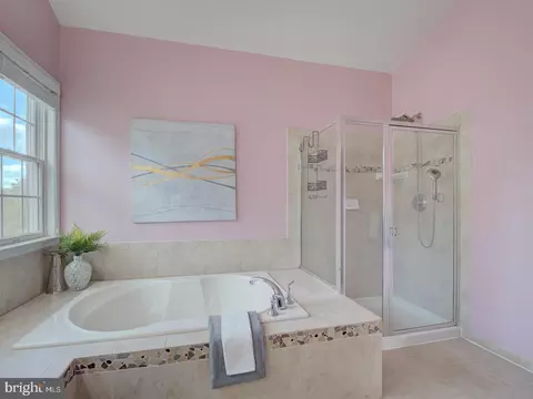 Bath - 43289 Barnstead Dr, Ashburn, VA 20148 photo 15 of 18