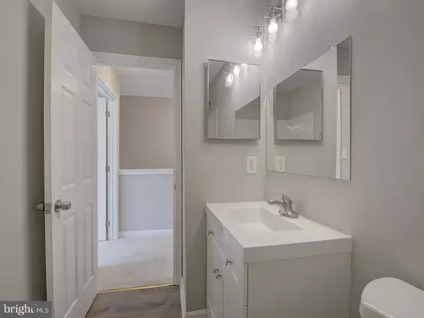 25134 Mcbryde Ter, Chantilly, VA 20152 photo 17