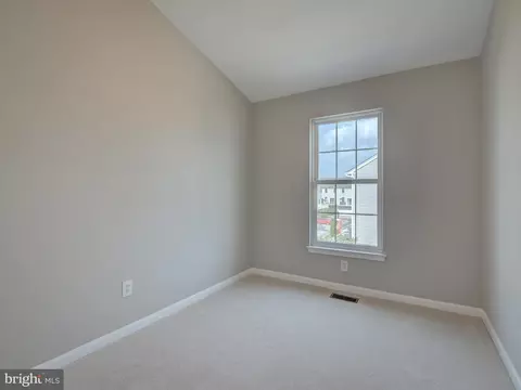 25134 Mcbryde Ter, Chantilly, VA 20152 photo 12
