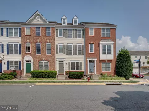 25134 Mcbryde Ter, Chantilly, VA 20152
