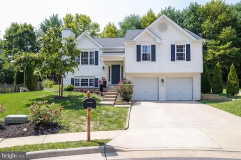 17295 Strathallen Ct, Purcellville, VA 20132