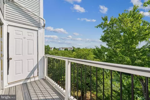 Exterior - 20594 Cornstalk Ter #301, Ashburn, VA 20147 photo 3 of 3