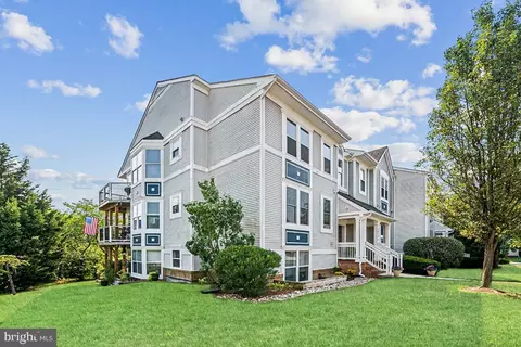 20594 Cornstalk Ter #301, Ashburn, VA 20147