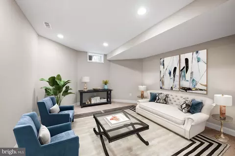 Living - 20144 Black Diamond Pl, Ashburn, VA 20147 photo 2 of 2