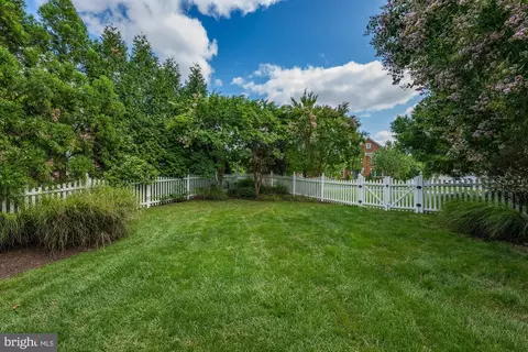 Exterior - 20144 Black Diamond Pl, Ashburn, VA 20147 photo 8 of 15
