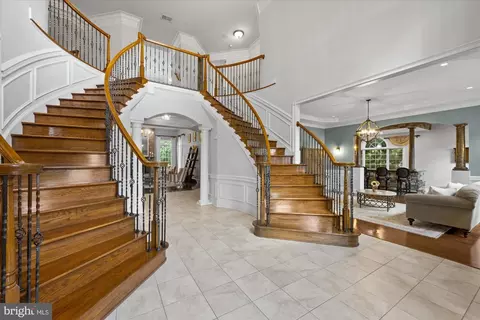 Entry Way - 20144 Black Diamond Pl, Ashburn, VA 20147 photo 2 of 16