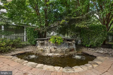 Exterior - 20144 Black Diamond Pl, Ashburn, VA 20147 photo 4 of 15