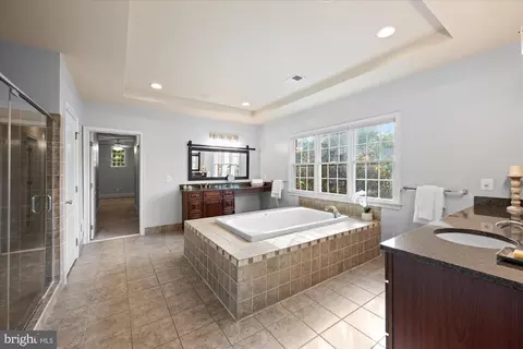 Bath - 20144 Black Diamond Pl, Ashburn, VA 20147 photo 3 of 10