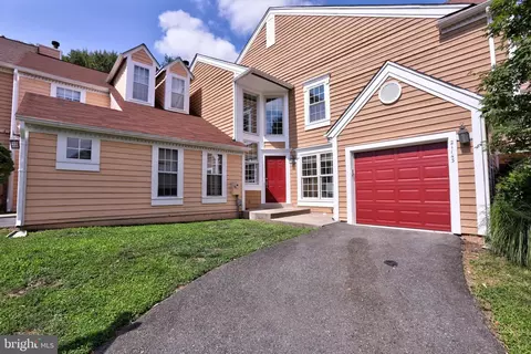 21143 Crocus Ter, Ashburn, VA 20147