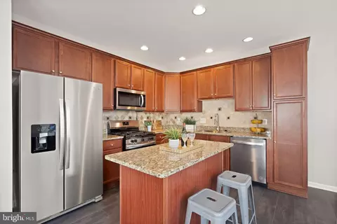 Kitchen - 25191 Bald Eagle Ter, Chantilly, VA 20152 photo 1 of 6