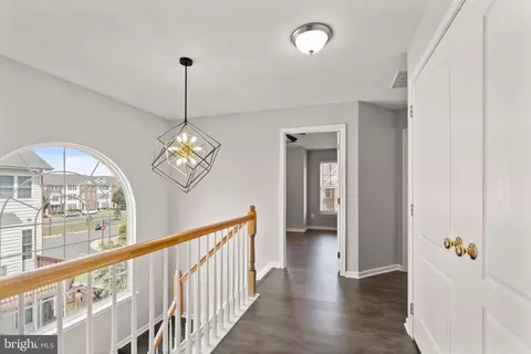 Entry Way - 25191 Bald Eagle Ter, Chantilly, VA 20152 photo 7 of 14