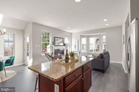 Kitchen - 25191 Bald Eagle Ter, Chantilly, VA 20152 photo 6 of 6