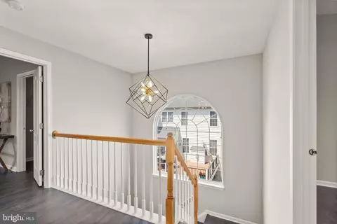 Entry Way - 25191 Bald Eagle Ter, Chantilly, VA 20152 photo 6 of 14