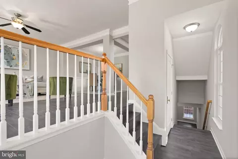 Entry Way - 25191 Bald Eagle Ter, Chantilly, VA 20152 photo 2 of 14