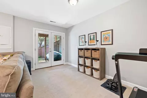 19906 Upland Ter, Ashburn, VA 20147 photo 23