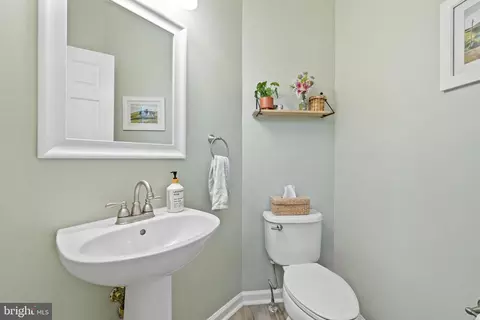 19906 Upland Ter, Ashburn, VA 20147 photo 14