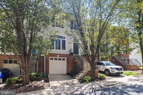 19906 Upland Ter, Ashburn, VA 20147 photo 2