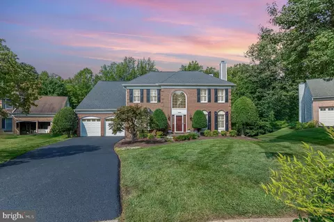 21303 Windrush Ct, Potomac Falls, VA 20165