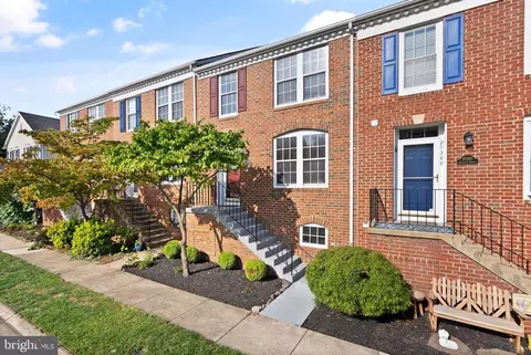 20391 Hartwell St, Ashburn, VA 20147