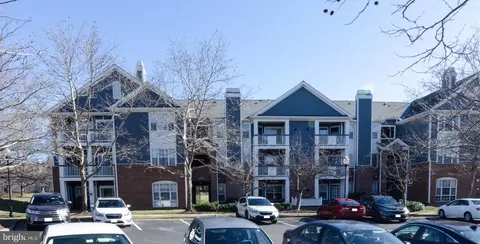 20273 Beechwood Ter #101, Ashburn, VA 20147