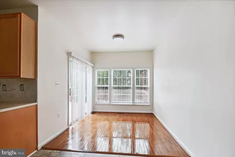 21091 Alberta Ter, Sterling, VA 20166 photo 5