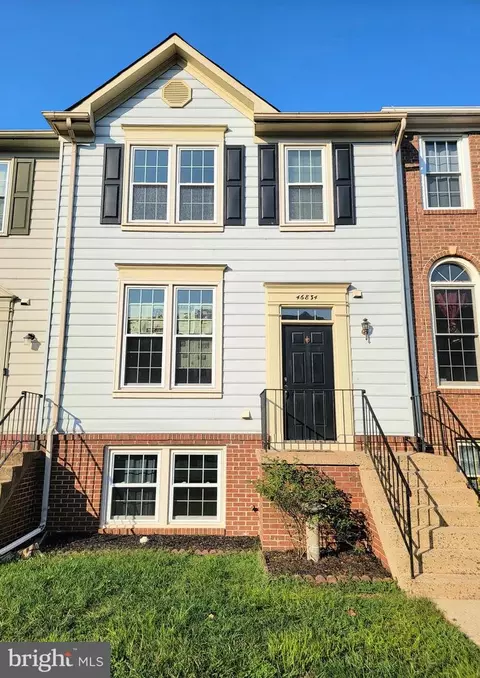 46834 Trumpet Cir, Sterling, VA 20164