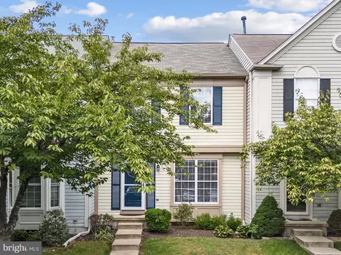 21015 Coach House Sq, Ashburn, VA 20147