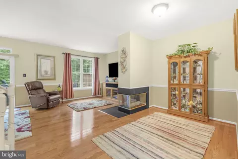 47635 Comer Sq, Sterling, VA 20165 photo 10