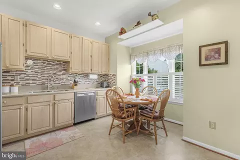 47635 Comer Sq, Sterling, VA 20165 photo 9