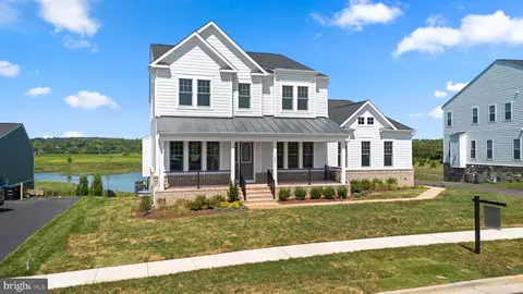 1022 Kalaris Pl SE, Leesburg, VA 20175