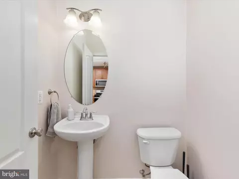 42590 Cardinal Trace Ter, Ashburn, VA 20148 photo 8